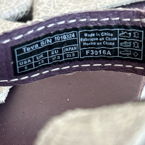 Teva Sandals Womens Size 6 Flatform Universal Platform Slingback Silver Orchid - Picture 9 of 9